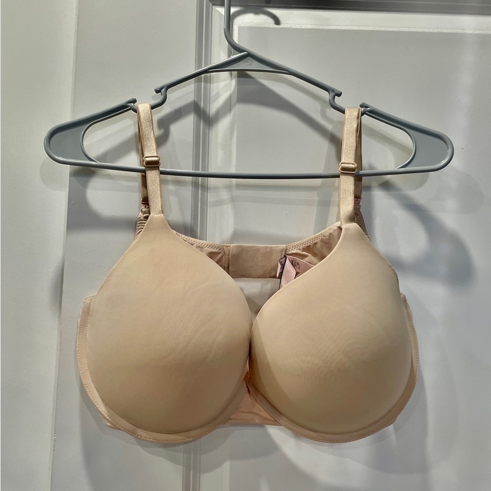 38DD Victoria’s Secret tshirt push-up bra - Nude